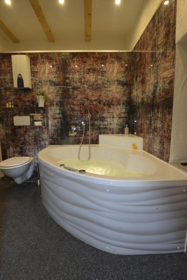 Eifel Kate, Relaxen Mit Sauna Und Whirlpool 克罗嫩堡 外观 照片